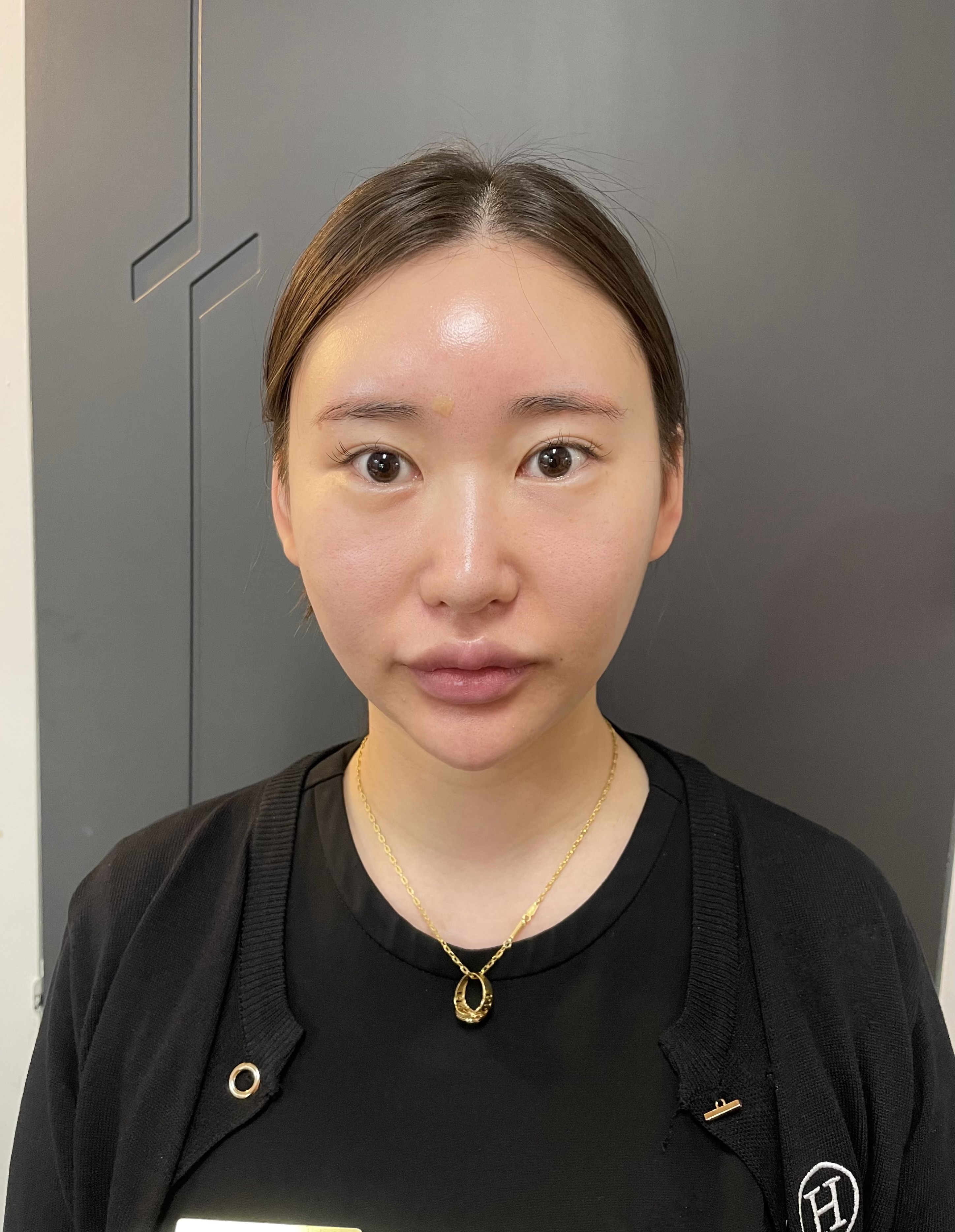 박정화 님의 리얼모델 신청입니다. 접수일 2024-04-18 15:10:00 