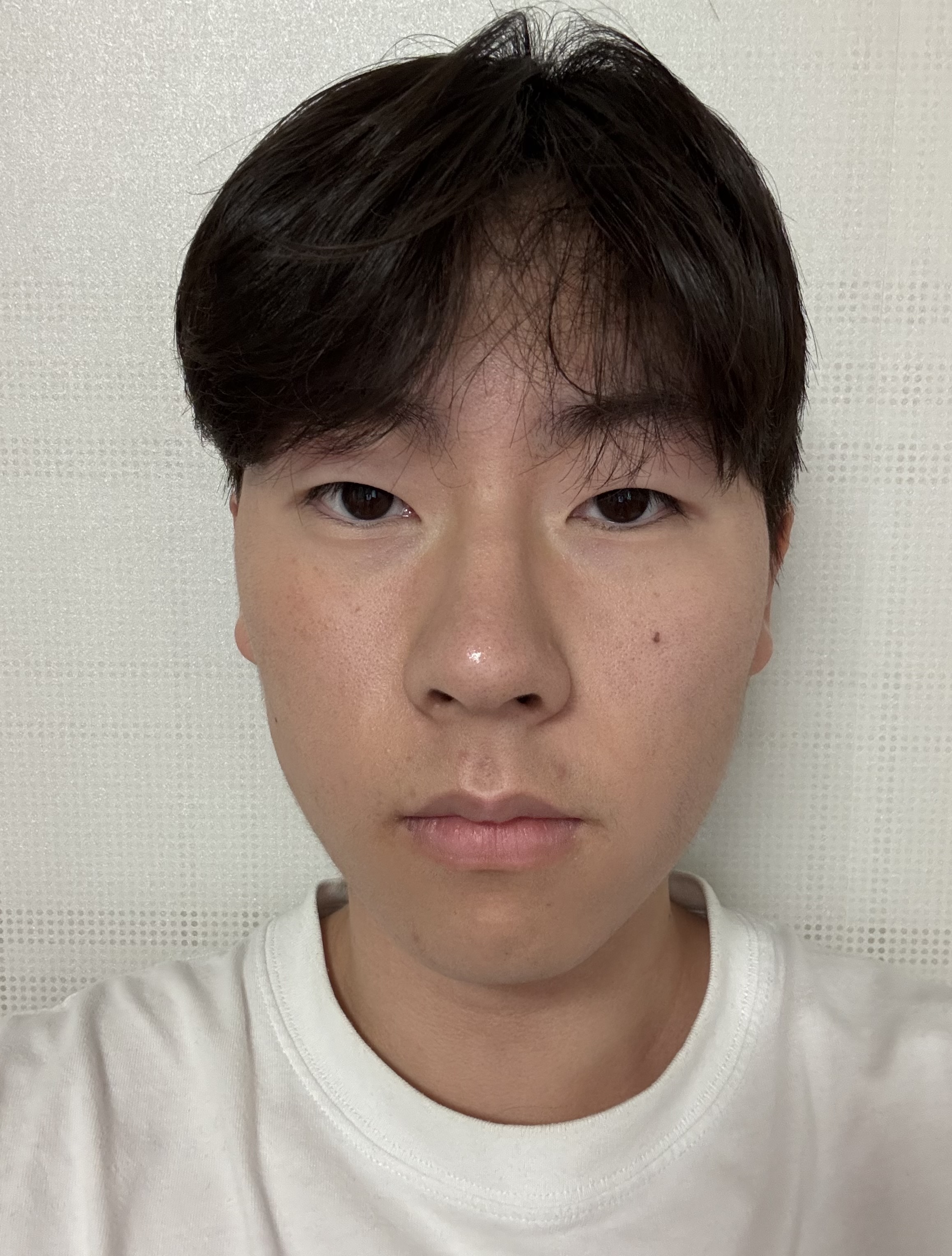 홍진언 님의 리얼모델 신청입니다. 접수일 2025-04-29 20:09:42 