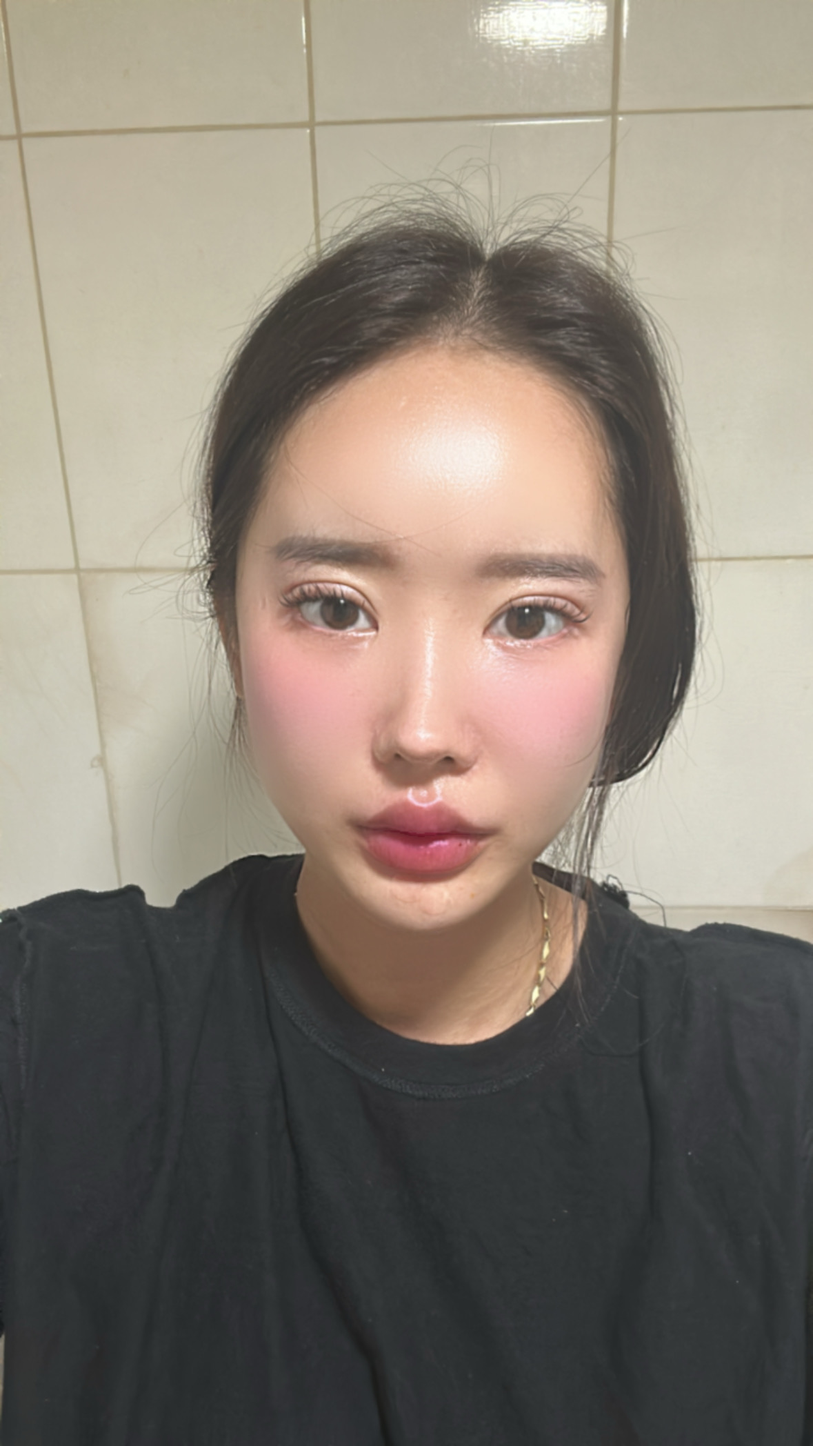 함소미 님의 리얼모델 신청입니다. 접수일 2024-08-12 23:24:15 