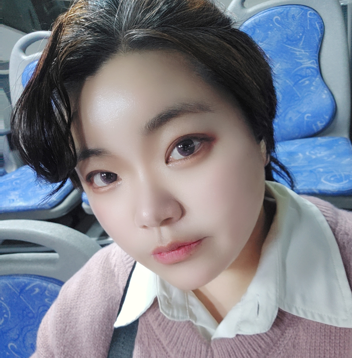 내시경 이마거상+절개 쌍꺼풀 6개월차 됐네용