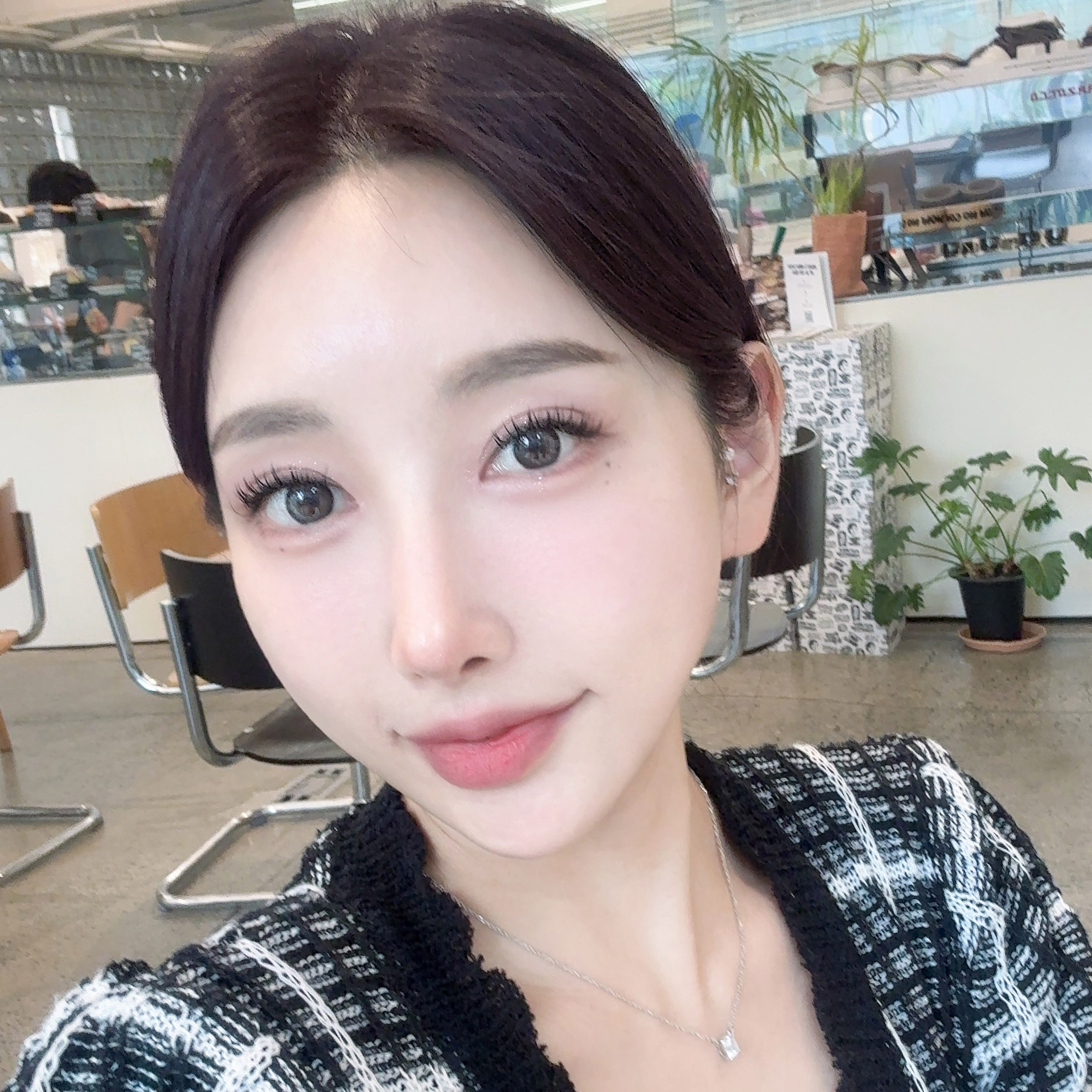 유원장님께 수술 받은지 5개월 다 돼가용 ㅎㅎ만족하구 있습니다 ~!